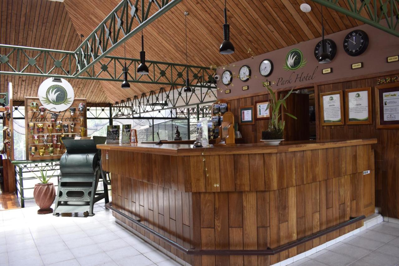Park Hotel Santa Cruz Verapaz المظهر الخارجي الصورة